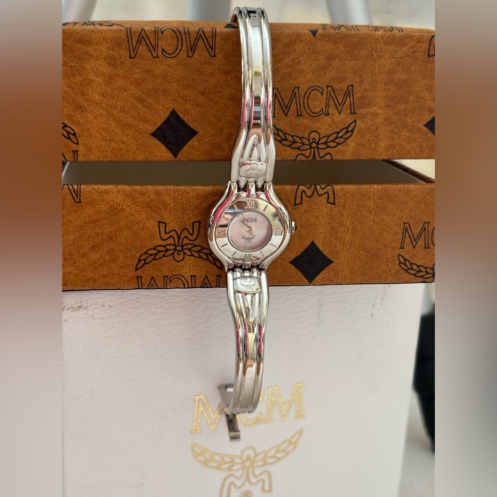 MCM Bangle watch - Picture 2 of 6